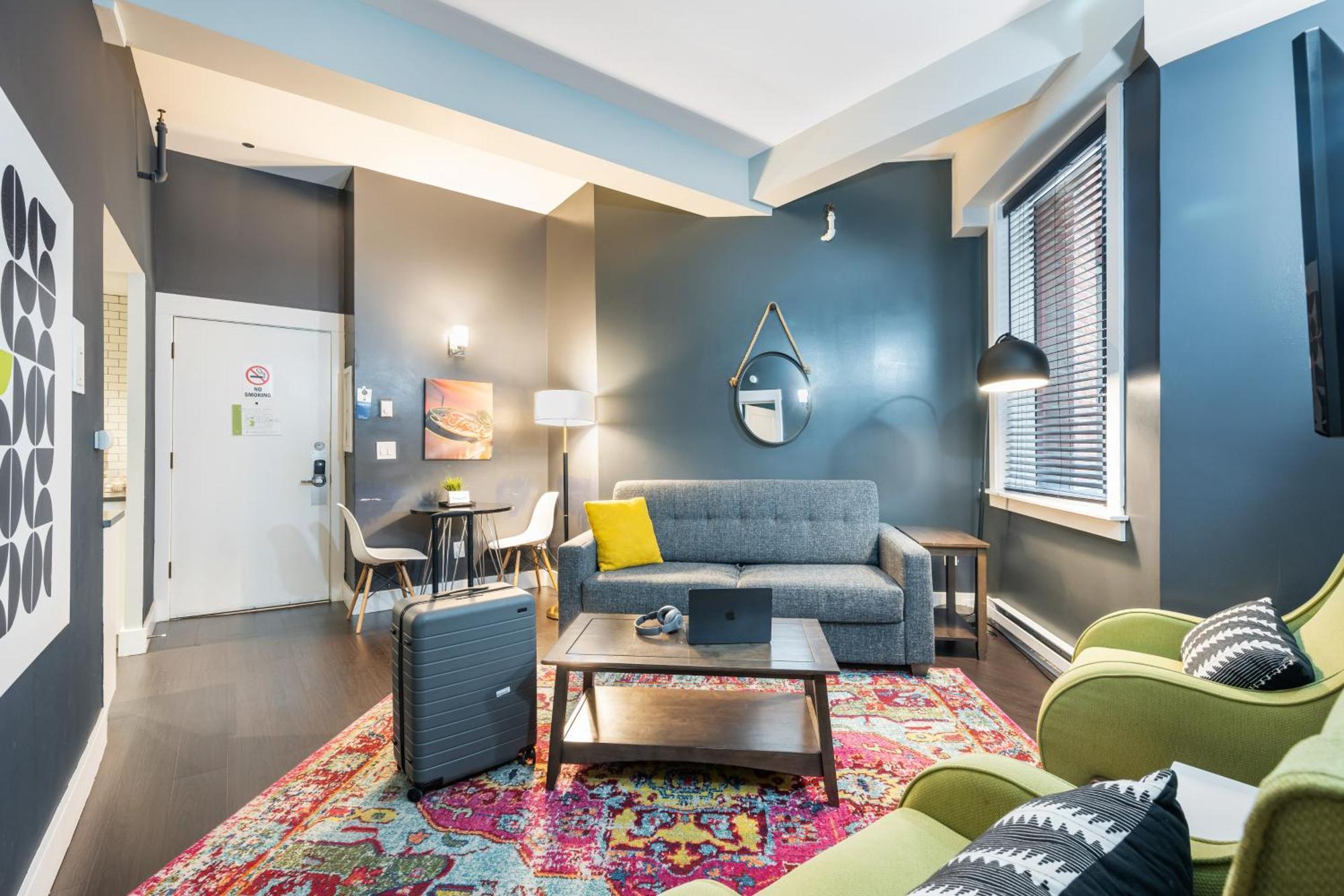 Oxford Apartment By At Mine Hospitality Сиэтл Экстерьер фото